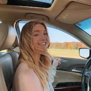 Meet your Posher, Ally